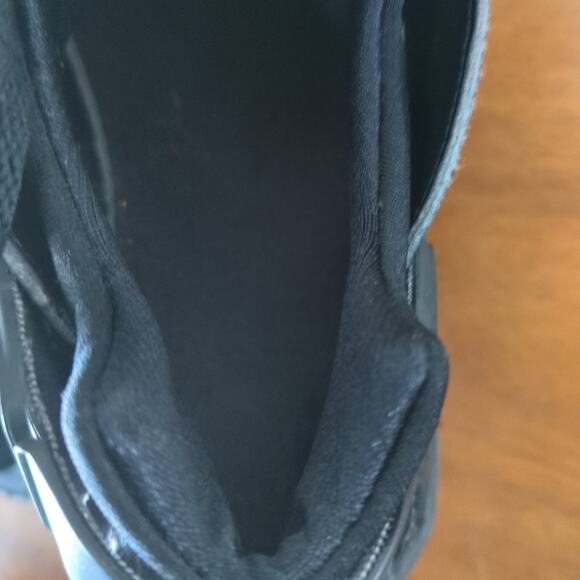 Nike Huarache Run - triple black - Boys' Grade School size 4.5 GUC - Picture 6 of 8